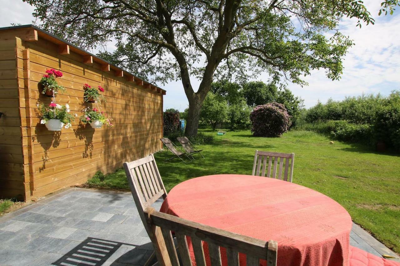 Studio confortable à la campagne et proche de la ville Walhain-Saint-Paul Esterno foto